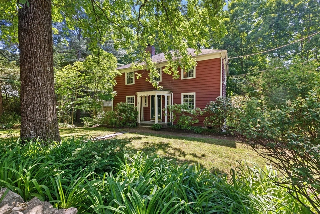 315 Goodman's Hill Road Sudbury, MA 01776 - Photo 2 of 25