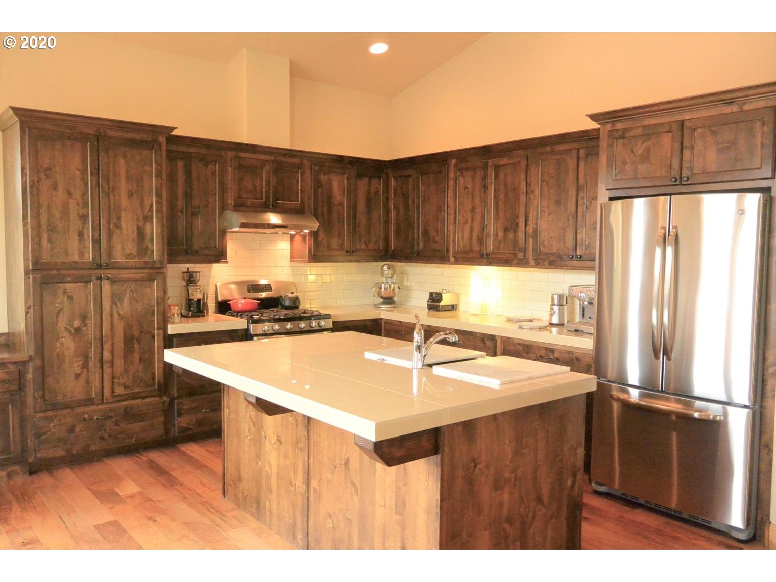 20761 Kilbourne Loop Bend, OR 97701 - Photo 5 of 11 Gallery Image 5