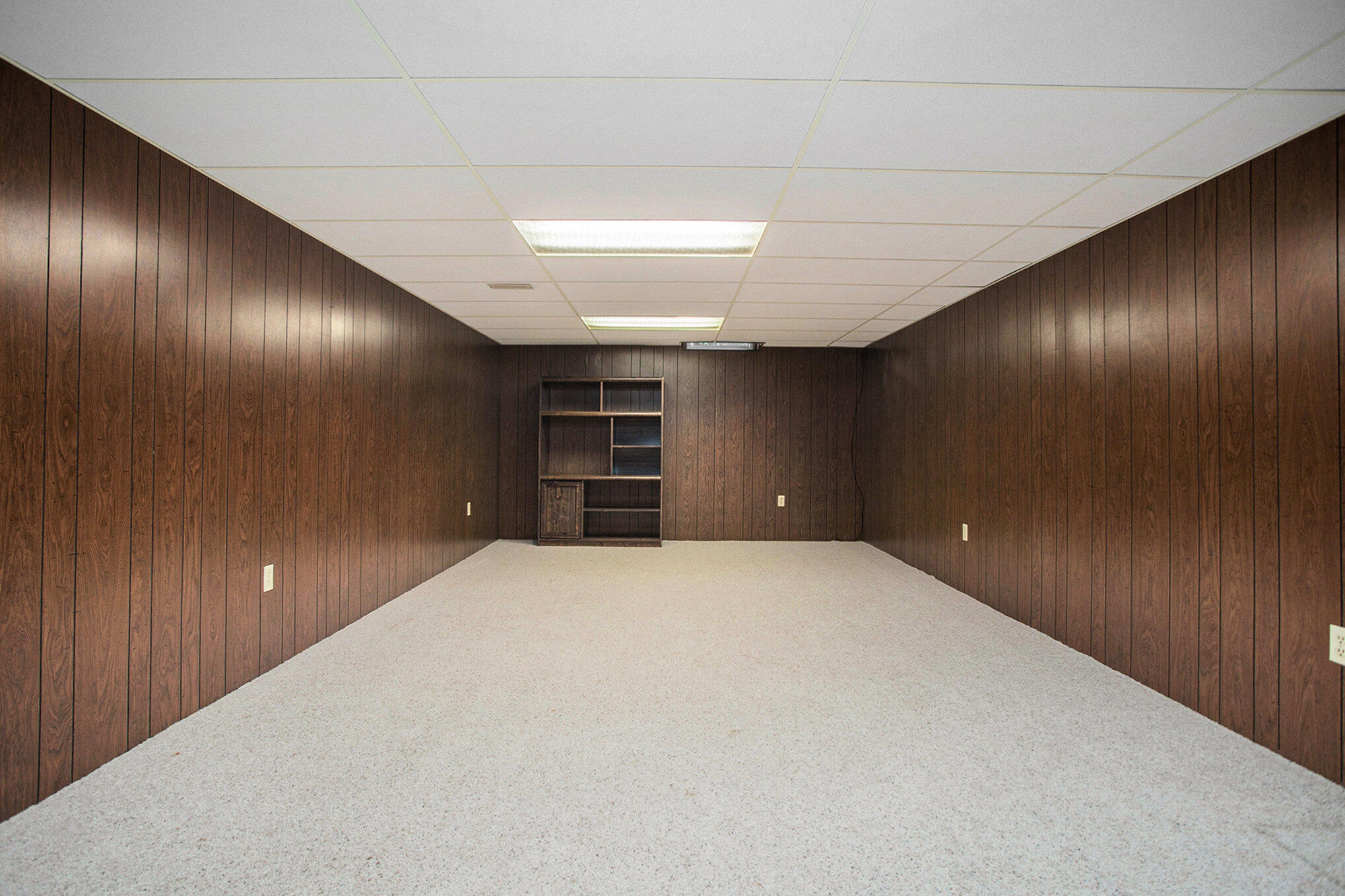1025 Par 4 Road Kalamazoo, MI 49008 - Photo 18 of 25 016-1025-par-4-rd-kalamazoo-mi-49008