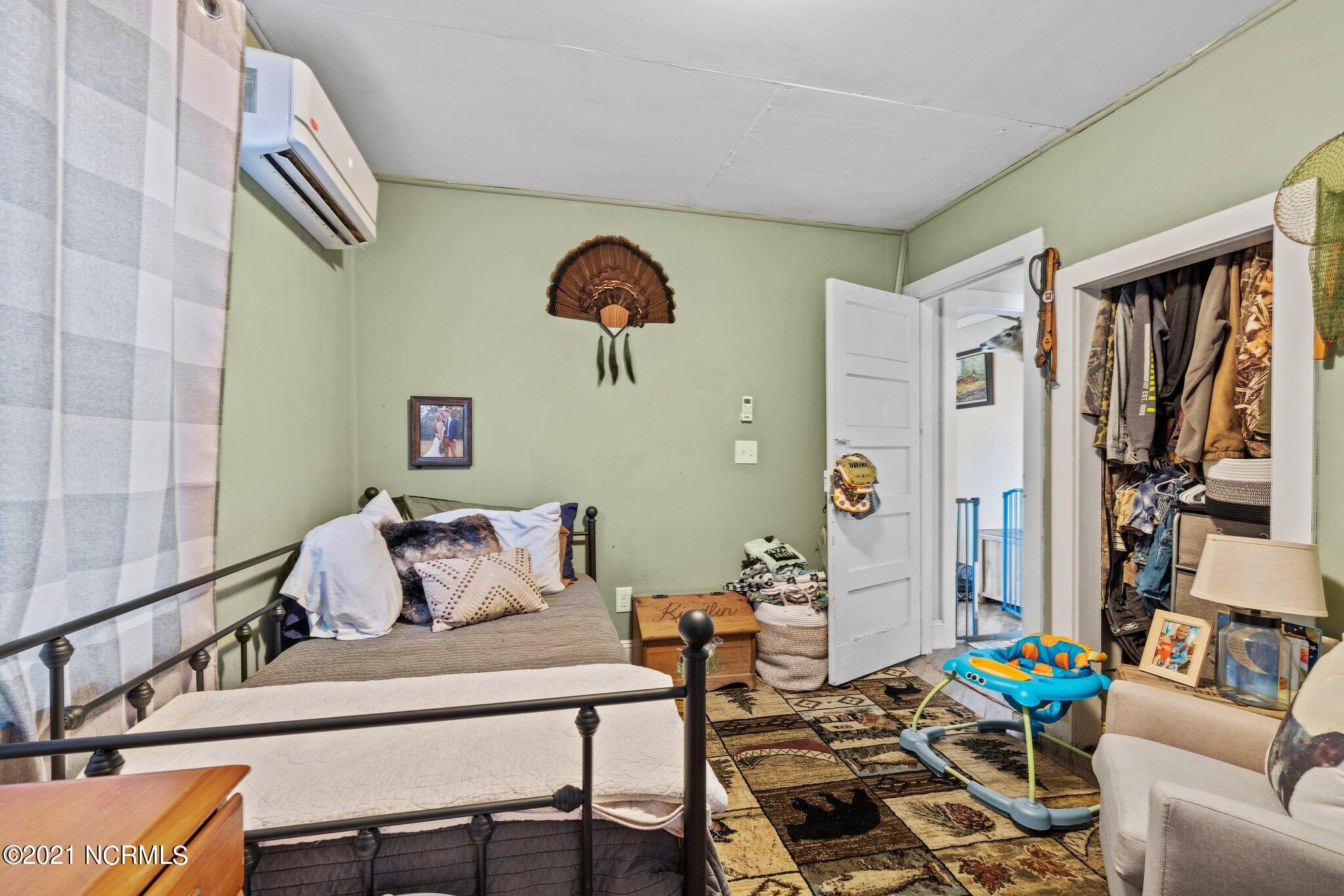 417 Laurel Road Beaufort, NC 28516 - Photo 9 of 17 Brm 1