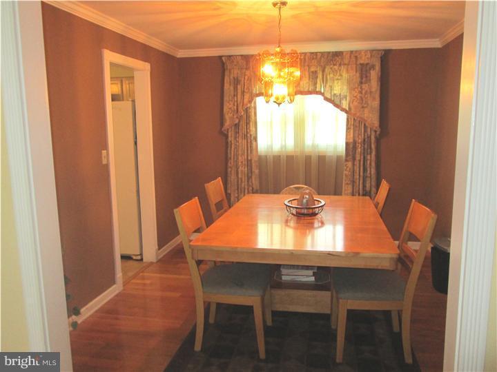 12 Langdon Road Burlington, NJ 08016 - Photo 8 of 18 Dining Room