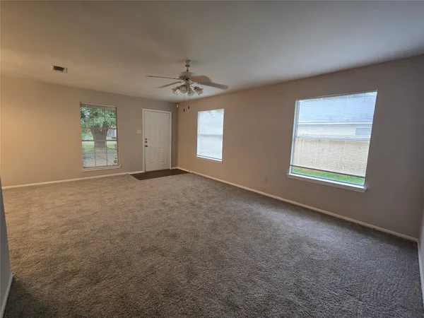 $1,350 | 16022 Old River Road, Channelview, TX 77530