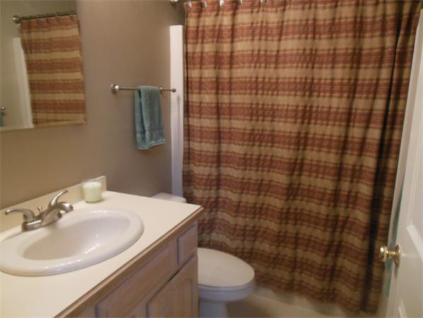 109 Abington Road, Unit 109 Danvers, MA 01923 - Photo 17 of 26 Gallery Image 17