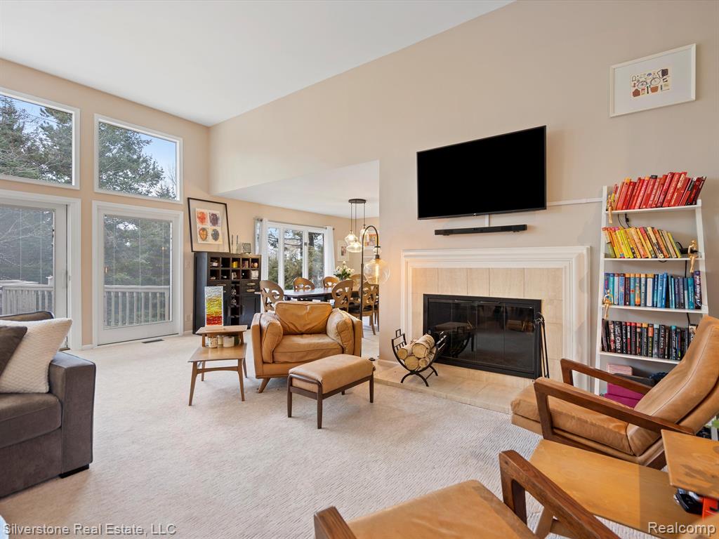 695 Peach Tree Lane Rochester Hills, MI 48306 - Photo 8 of 40