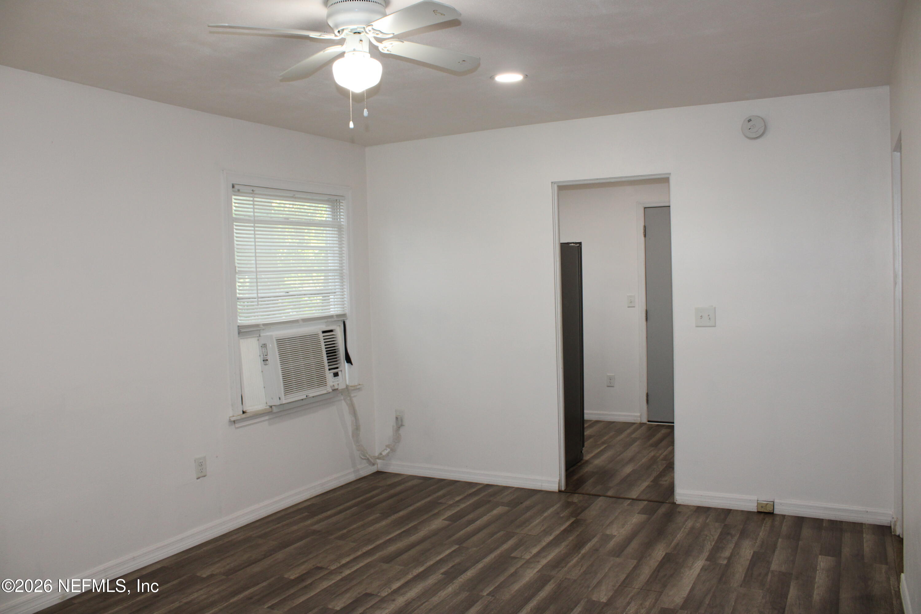 3661 Cascade Road Jacksonville, FL 32207 - Photo 9 of 19 IMG_0593