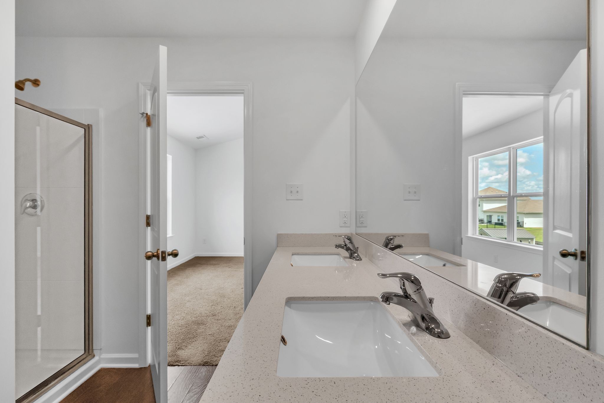 3734 Spahn Lane Murfreesboro, TN 37128 - Photo 14 of 25 a bathroom with a tub sink and mirror