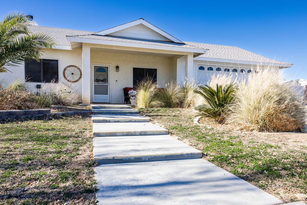 417 South Inyo Street Ridgecrest, CA 93555 - Photo 5 of 49