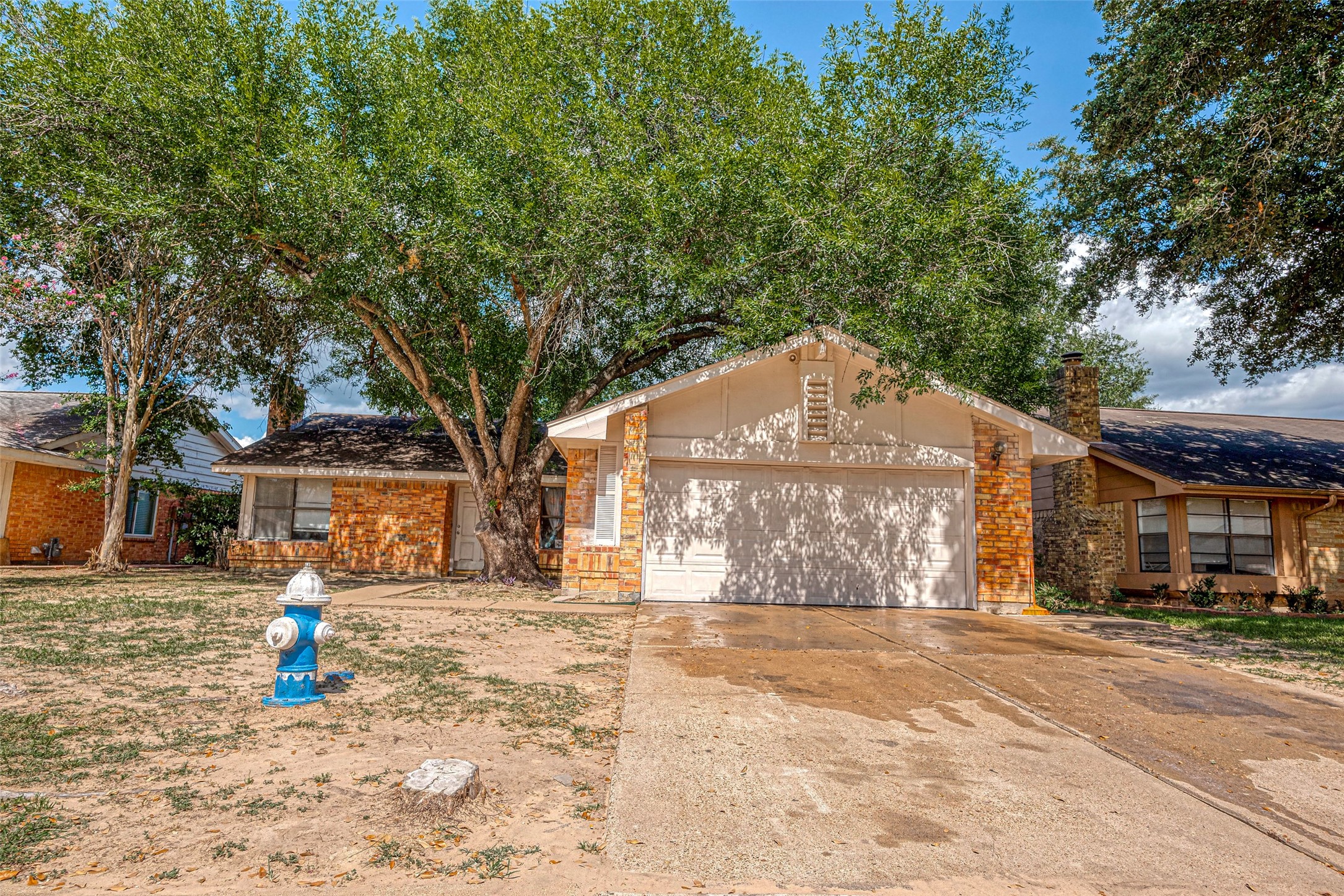 2226 Gray Hawk Lane Katy, TX 77449 - Photo 2 of 16 a front view of a house with a yard