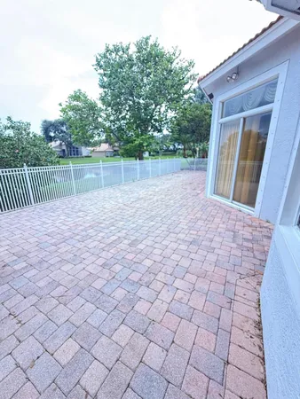 $565,000 | 12039 Oakvista Drive, Boynton Beach, FL 33437