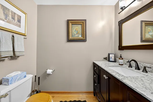 $809,000 | 1404 Amy Lane, Libertyville, IL 60048