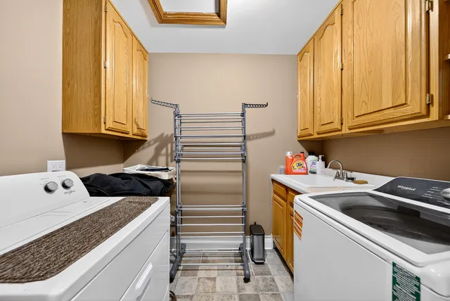 $809,000 | 1404 Amy Lane, Libertyville, IL 60048