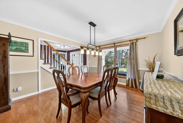 $809,000 | 1404 Amy Lane, Libertyville, IL 60048