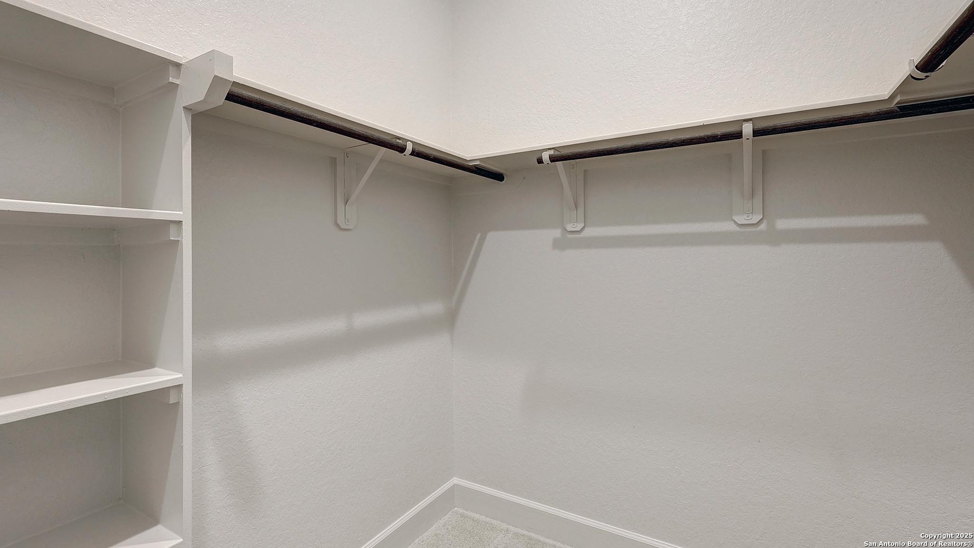 574 White Oak Castroville, TX 78009 - Photo 18 of 38