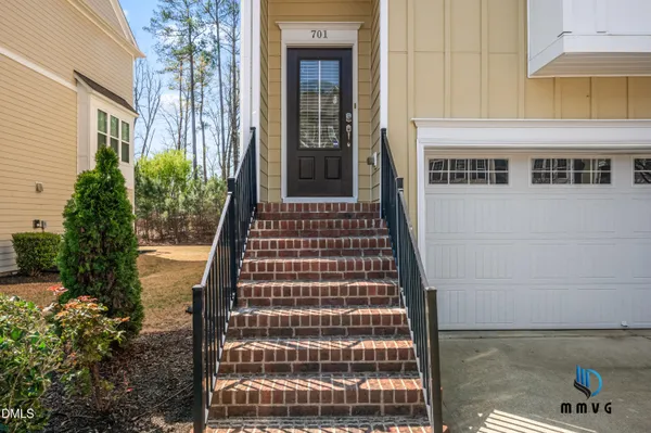 $535,000 | 701 Edgewater Ridge Court, Apex, NC 27523