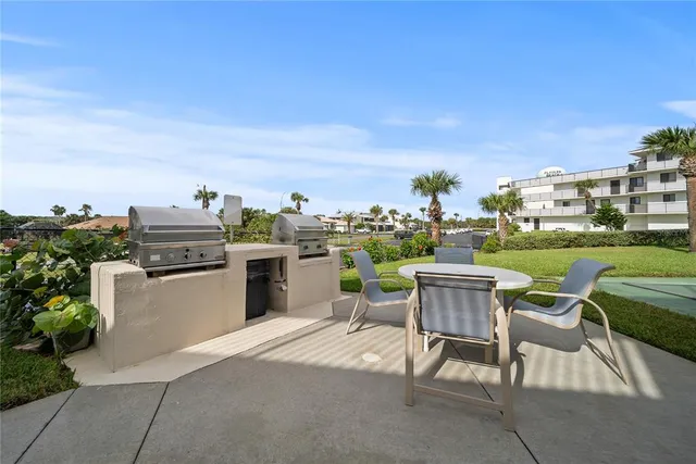 a view of a tennis court