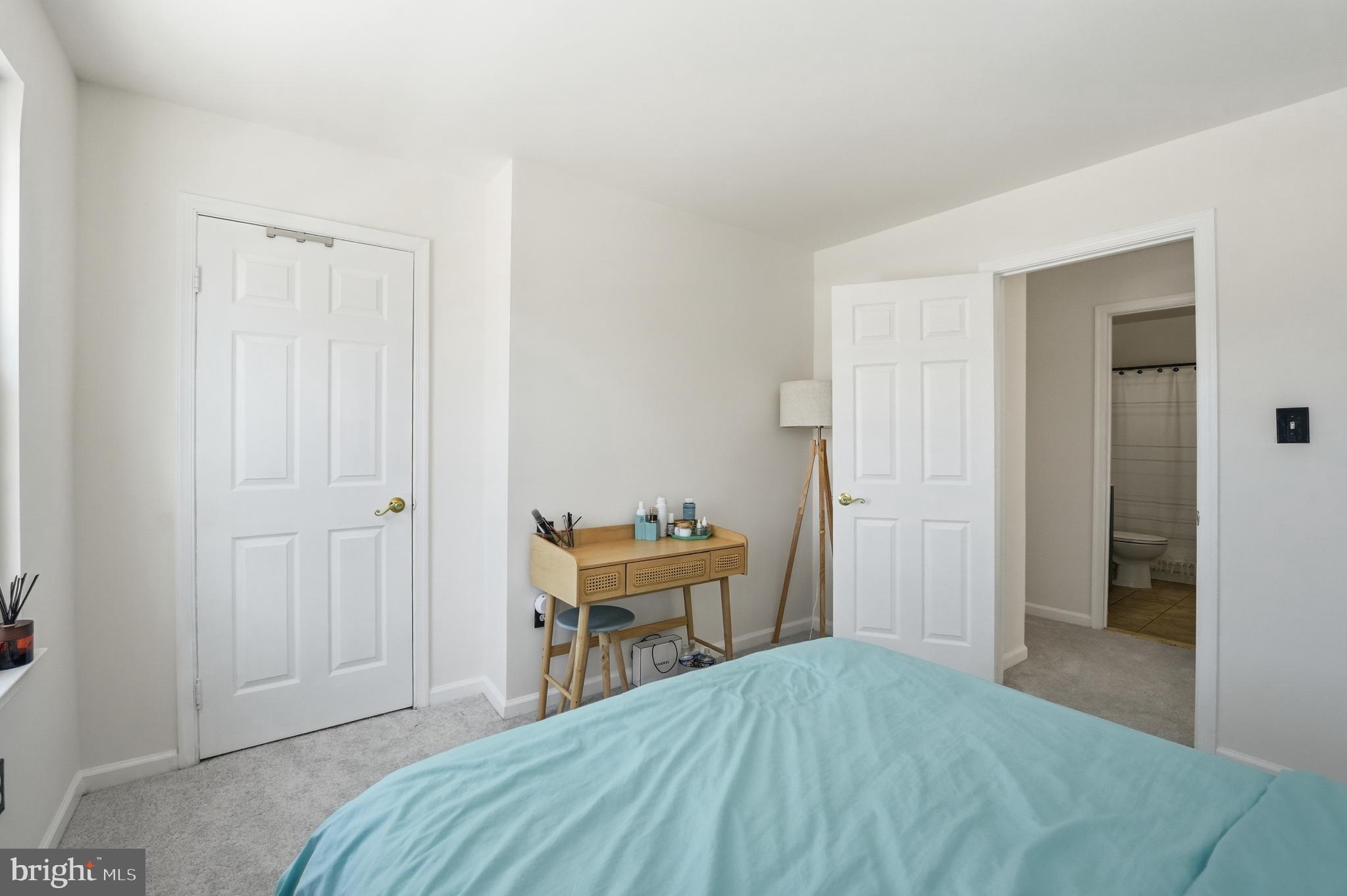 13709 Palm Road Woodbridge, VA 22193 - Photo 24 of 34 Bright and airy bedroom with modern charm.