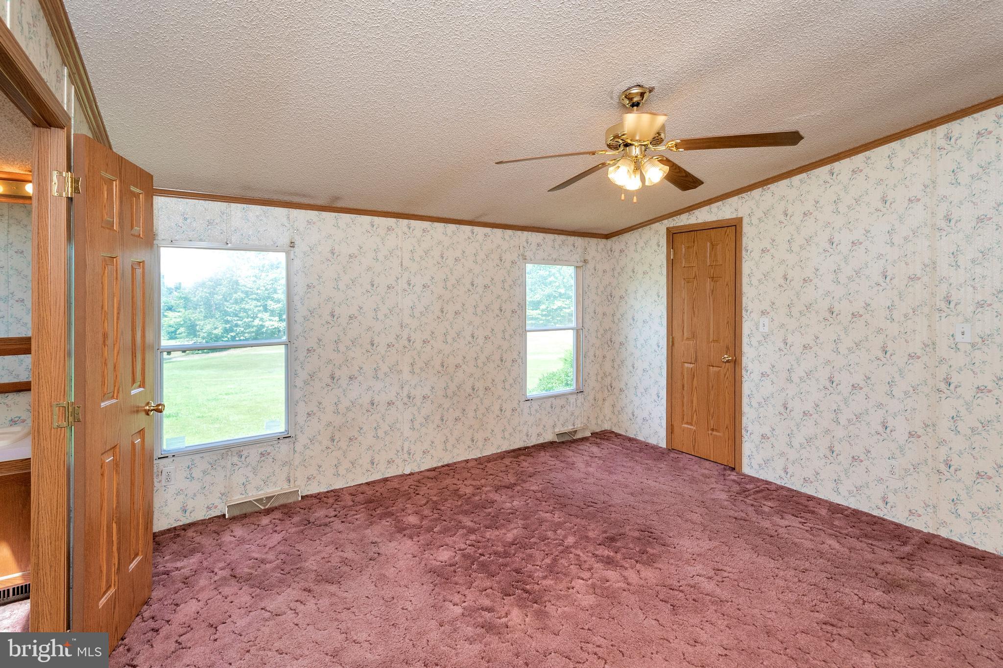 34076 Ridge View Drive Locust Grove, VA 22508 - Photo 14 of 27 Master bedroom with walk in closet