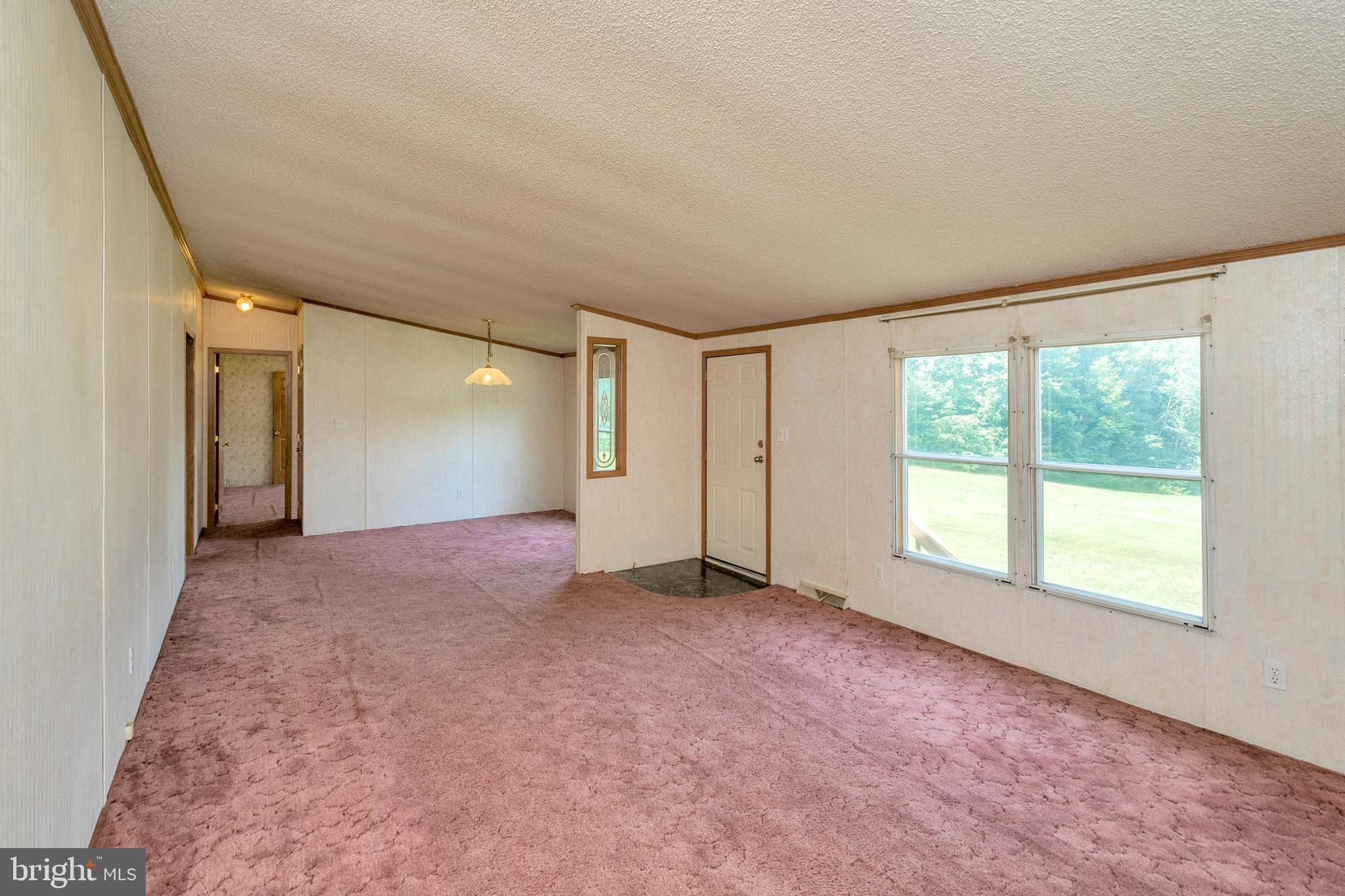34076 Ridge View Drive Locust Grove, VA 22508 - Photo 3 of 27 Huge and open living and dining combo