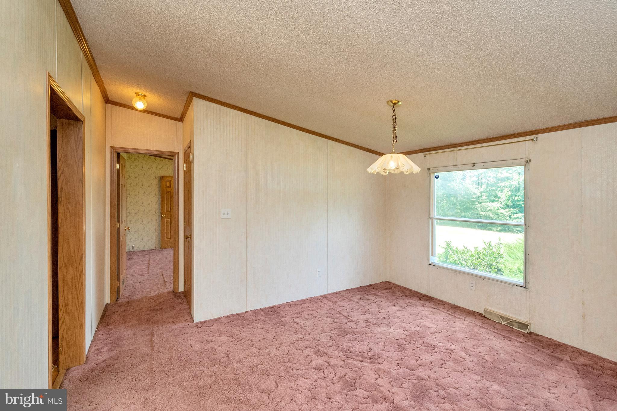 34076 Ridge View Drive Locust Grove, VA 22508 - Photo 4 of 27 Space for formal dining or maybe an office area