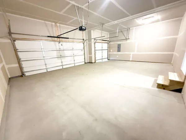 $447,295 | 901 Greenlawn Avenue West, Delano, MN 55328
