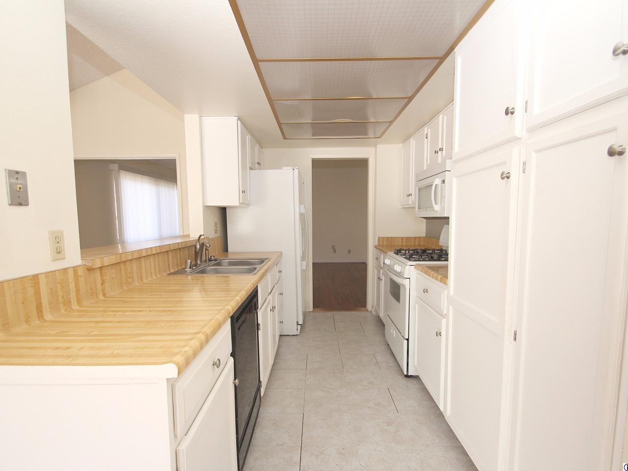 7631 Memory Drive Tujunga, CA 91042 - Photo 11 of 28 Gallery Image 11