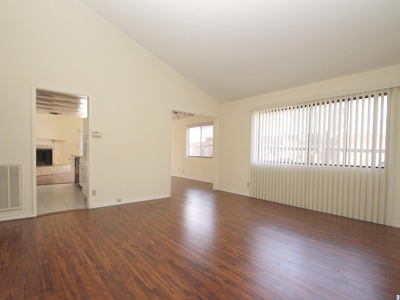 7631 Memory Drive Tujunga, CA 91042 - Photo 5 of 28 Gallery Image 5