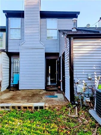 $1,400 | 4672 Longman Way, Stone Mountain, GA 30083