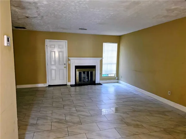 $1,400 | 4672 Longman Way, Stone Mountain, GA 30083