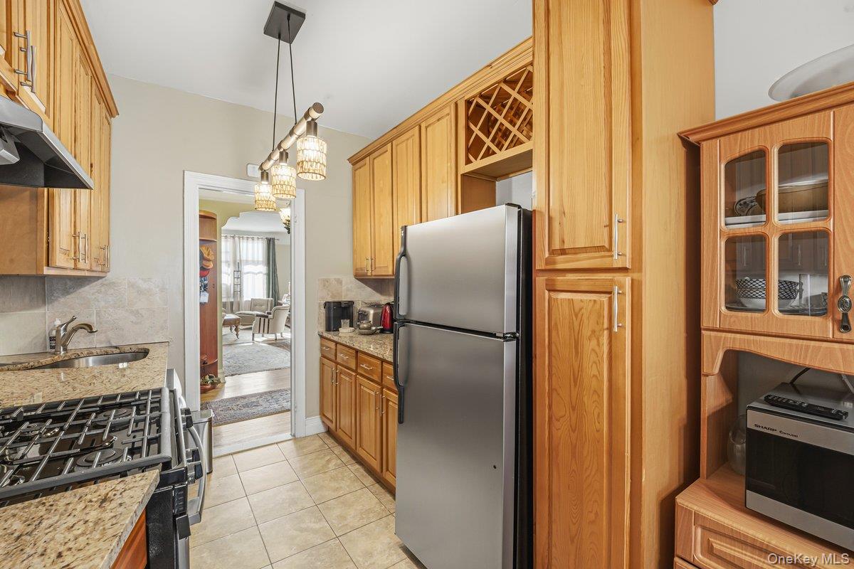 110-21 73rd Road, Unit 6H Queens, NY 11375 - Photo 10 of 15