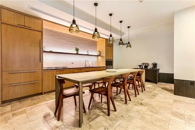 $4,995 | 1001 Julia Street, Unit 13A, New Orleans, LA 70113