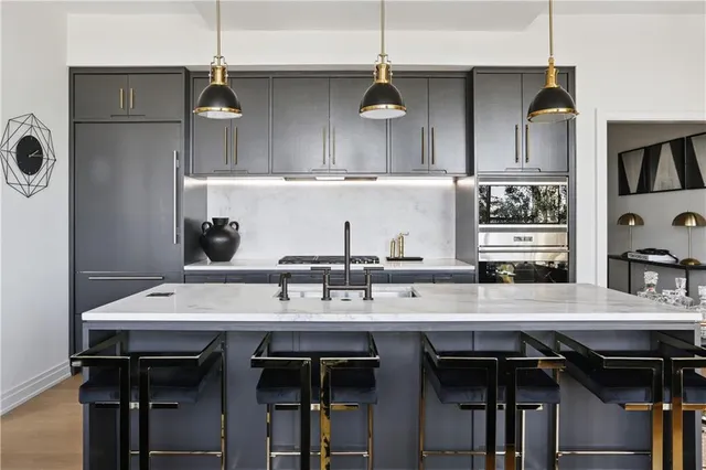 $4,995 | 1001 Julia Street, Unit 13A, New Orleans, LA 70113