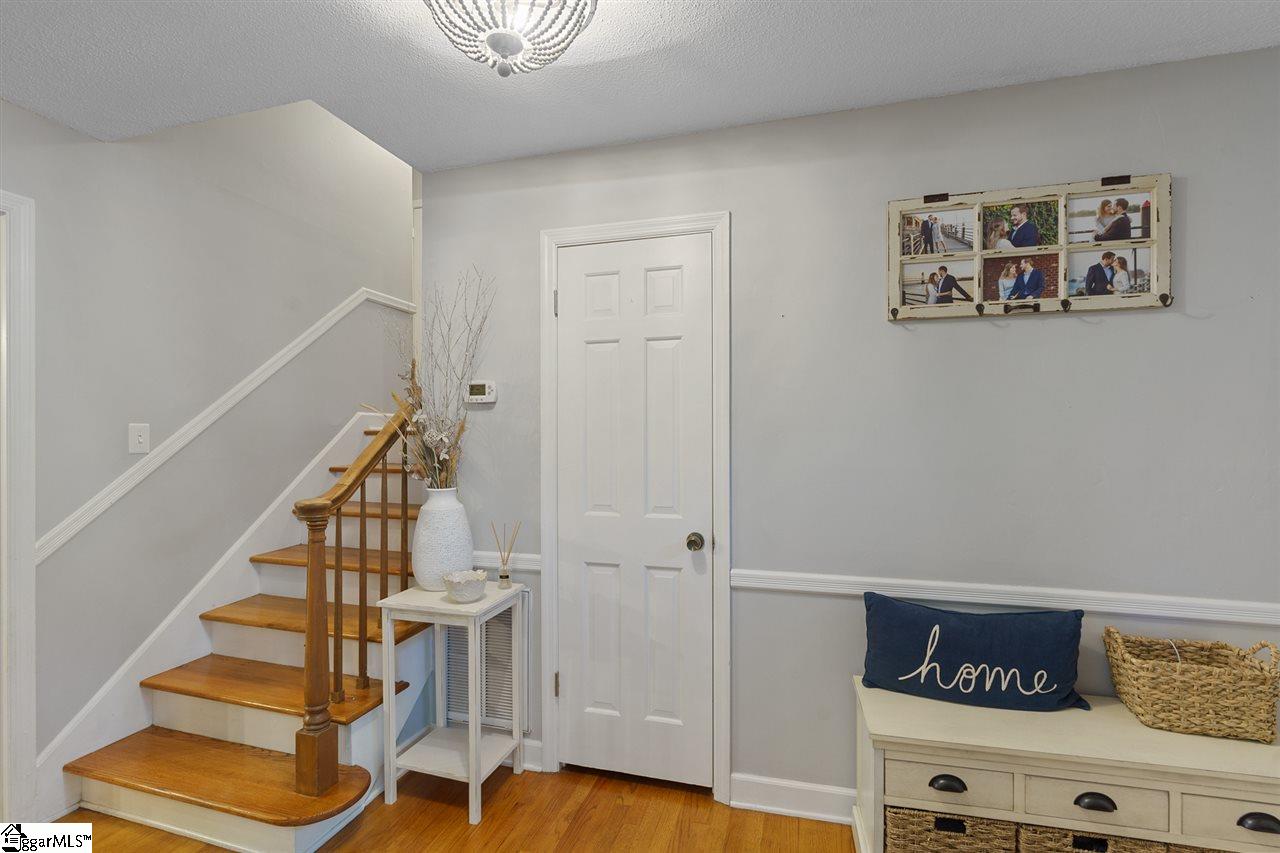5133 Raintree Lane Greenville, SC 29615 - Photo 4 of 36 Gallery Image 4