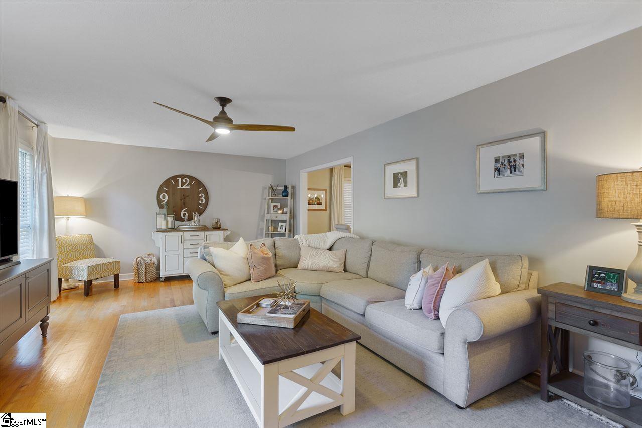 5133 Raintree Lane Greenville, SC 29615 - Photo 6 of 36 Gallery Image 6