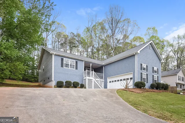 $1,820 | 1635 River Glen Road, Auburn, GA 30011