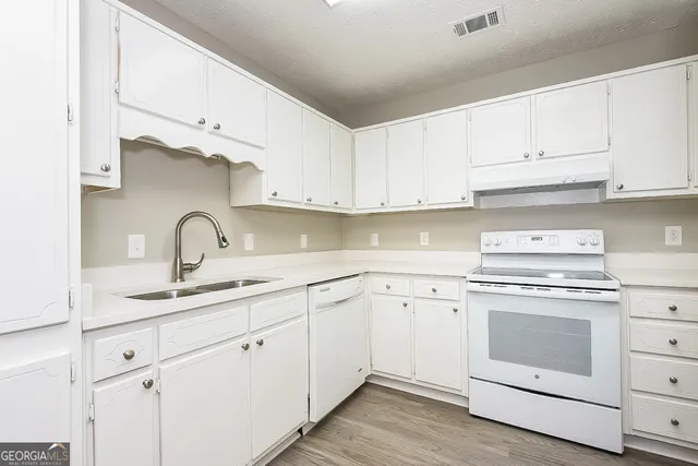 $1,820 | 1635 River Glen Road, Auburn, GA 30011