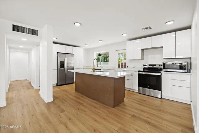 $529,000 | 2201 North 29th Place, Phoenix, AZ 85008