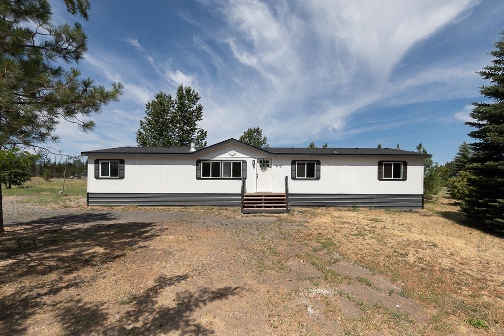 7410 South Assembly Road Spokane, WA 99224 - Photo 1 of 31