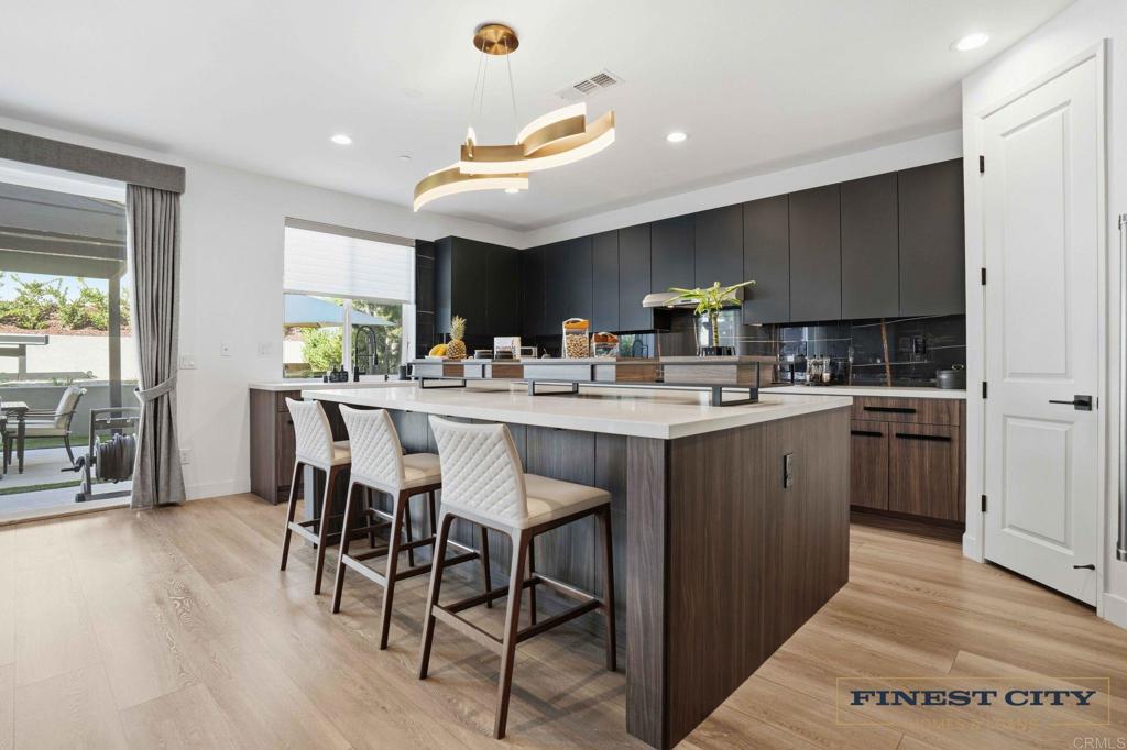 1453 Stearns Wharf Road Chula Vista, CA 91913 - Photo 5 of 71