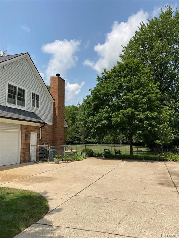 44230 Palmer Road Canton, MI 48188 - Photo 5 of 53