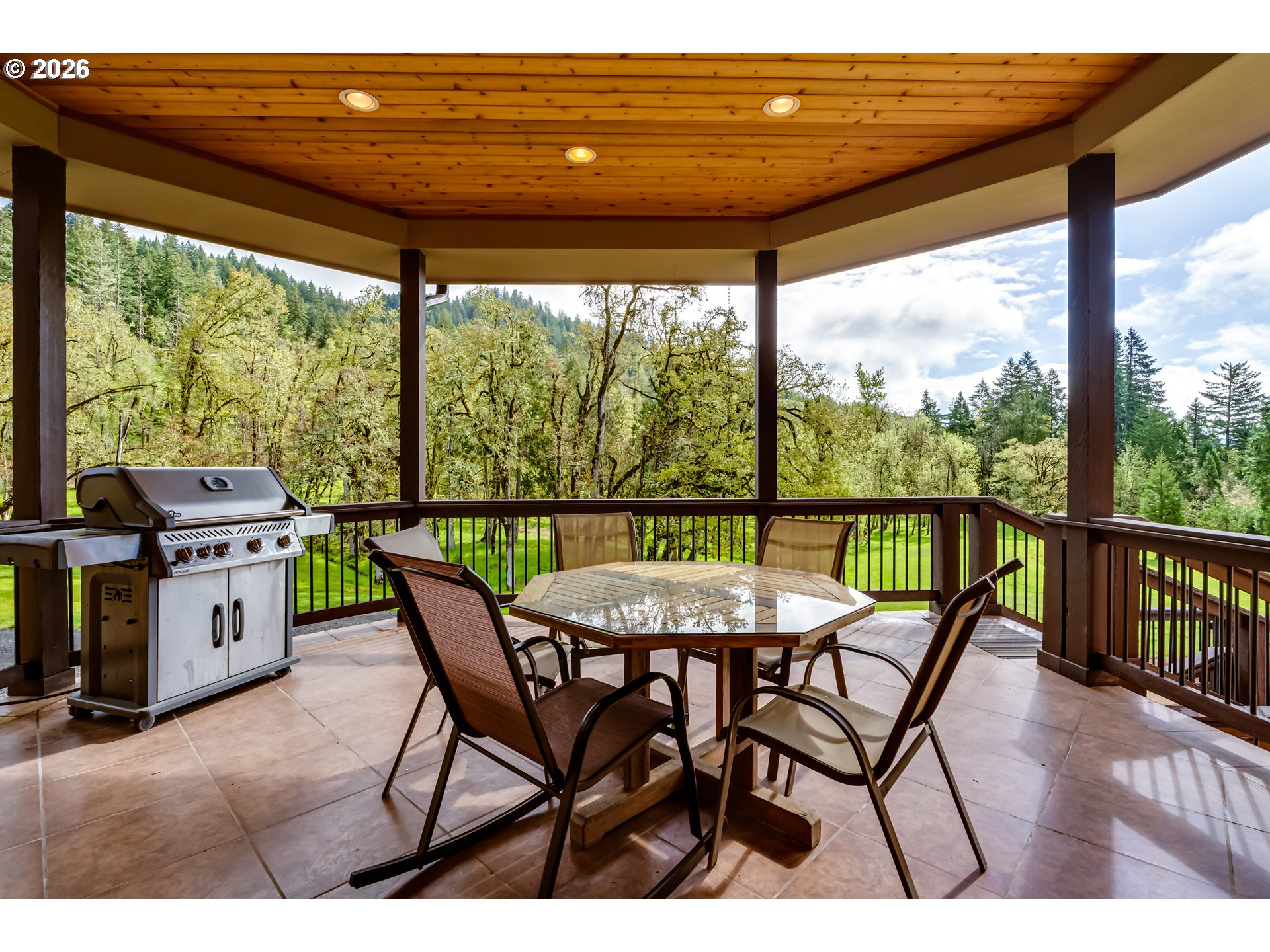 37871 Jasper Lowell Road Springfield, OR 97478 - Photo 13 of 48 Deck