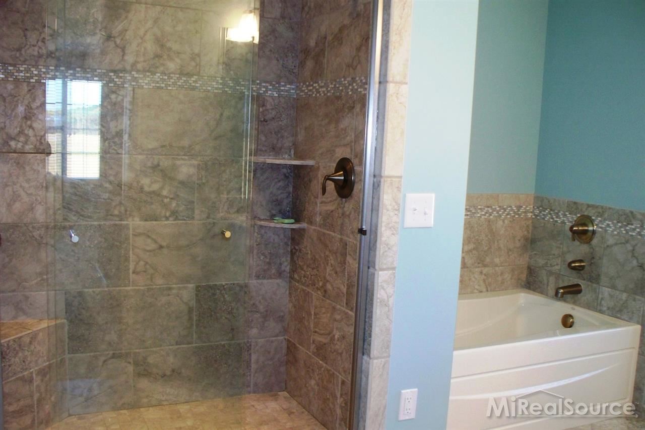 6572 Rattle Run Road St. Clair, MI 48079 - Photo 14 of 29 31168864-13.JPG