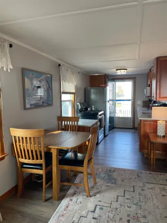 $2,700 | 885 Ocean Boulevard, Hampton, NH 03842