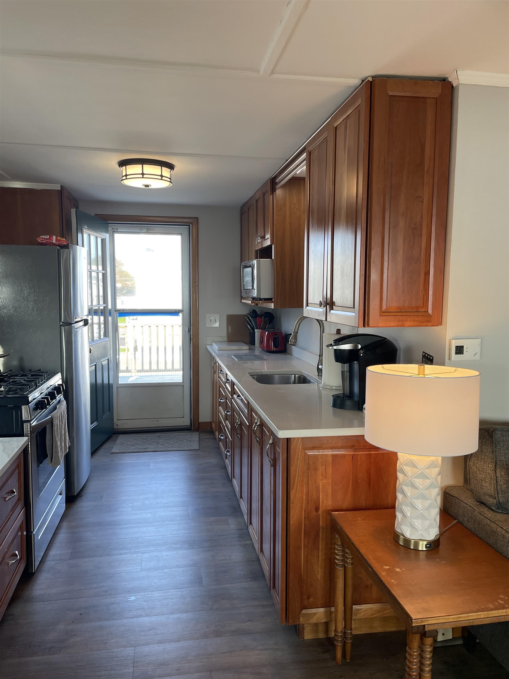 885 Ocean Boulevard Hampton, NH 03842 - Photo 3 of 13