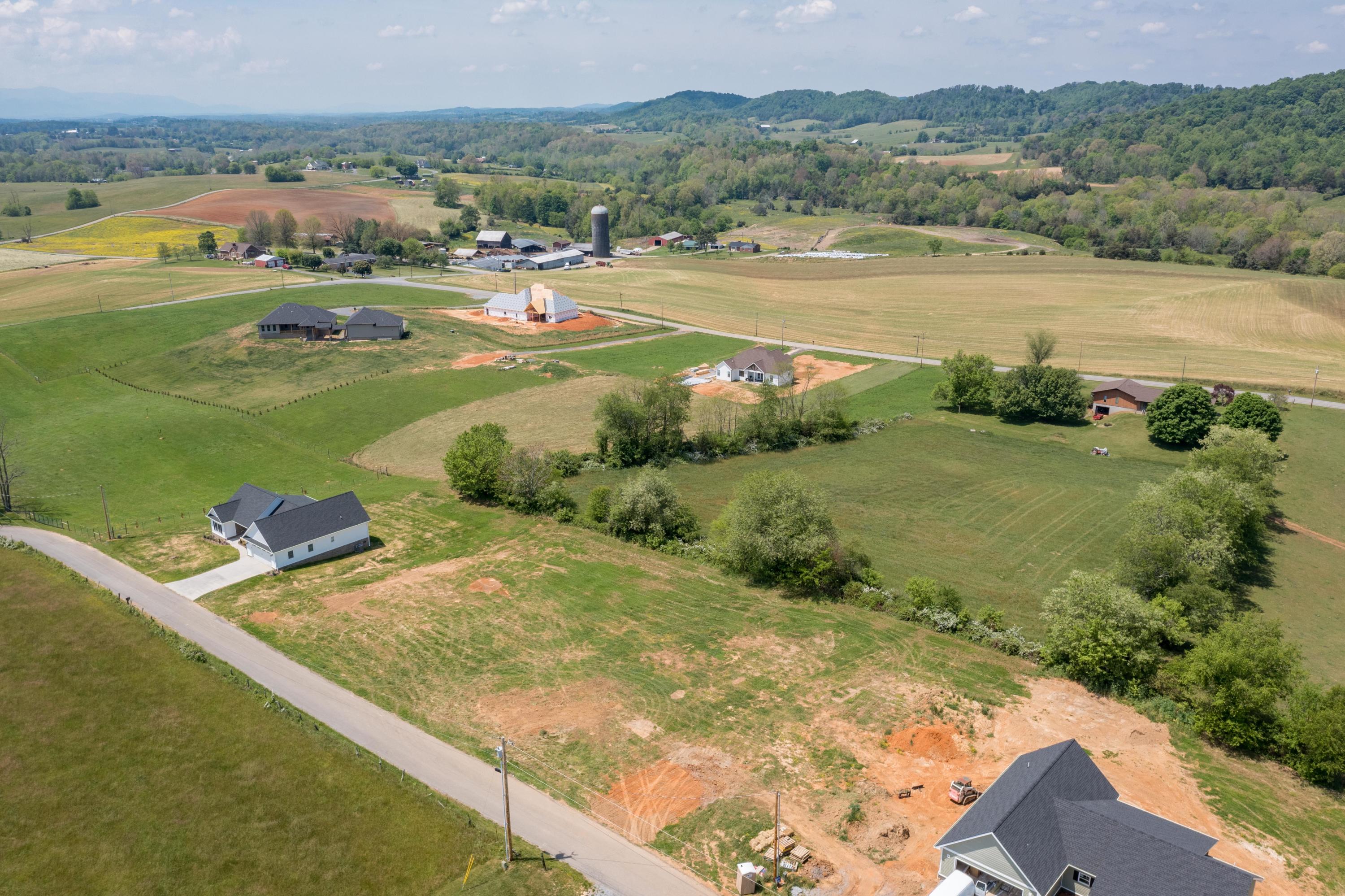 195 Barnett Road, Unit 7 Jonesborough, TN 37659 - Photo 14 of 37 195 & 189 Barnett Rd (20 of 43)