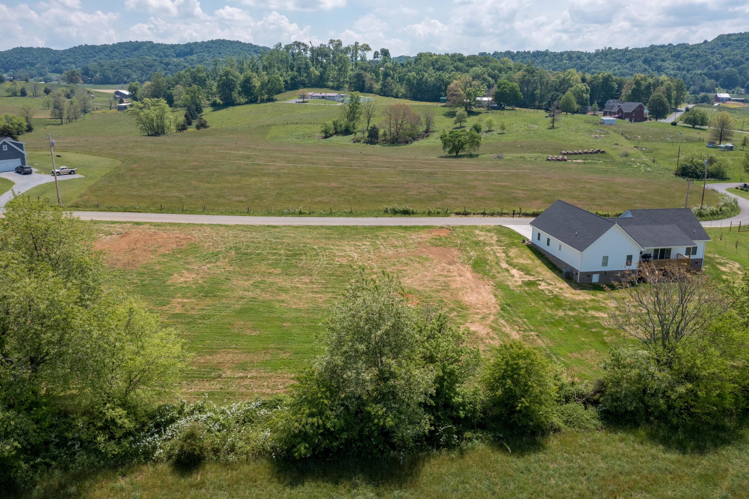 195 Barnett Road, Unit 7 Jonesborough, TN 37659 - Photo 18 of 37 195 & 189 Barnett Rd (24 of 43)