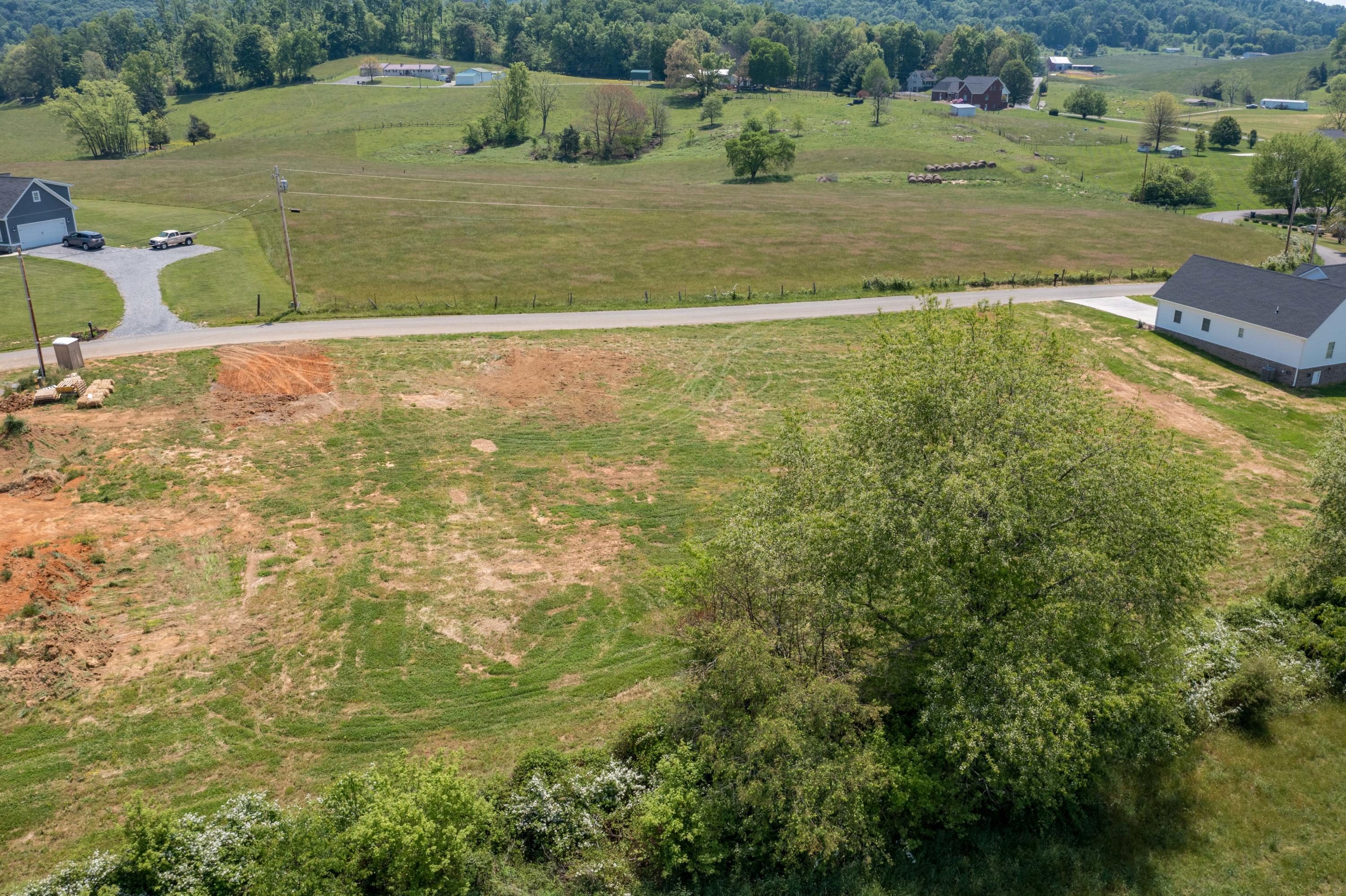 195 Barnett Road, Unit 7 Jonesborough, TN 37659 - Photo 19 of 37 195 & 189 Barnett Rd (25 of 43)