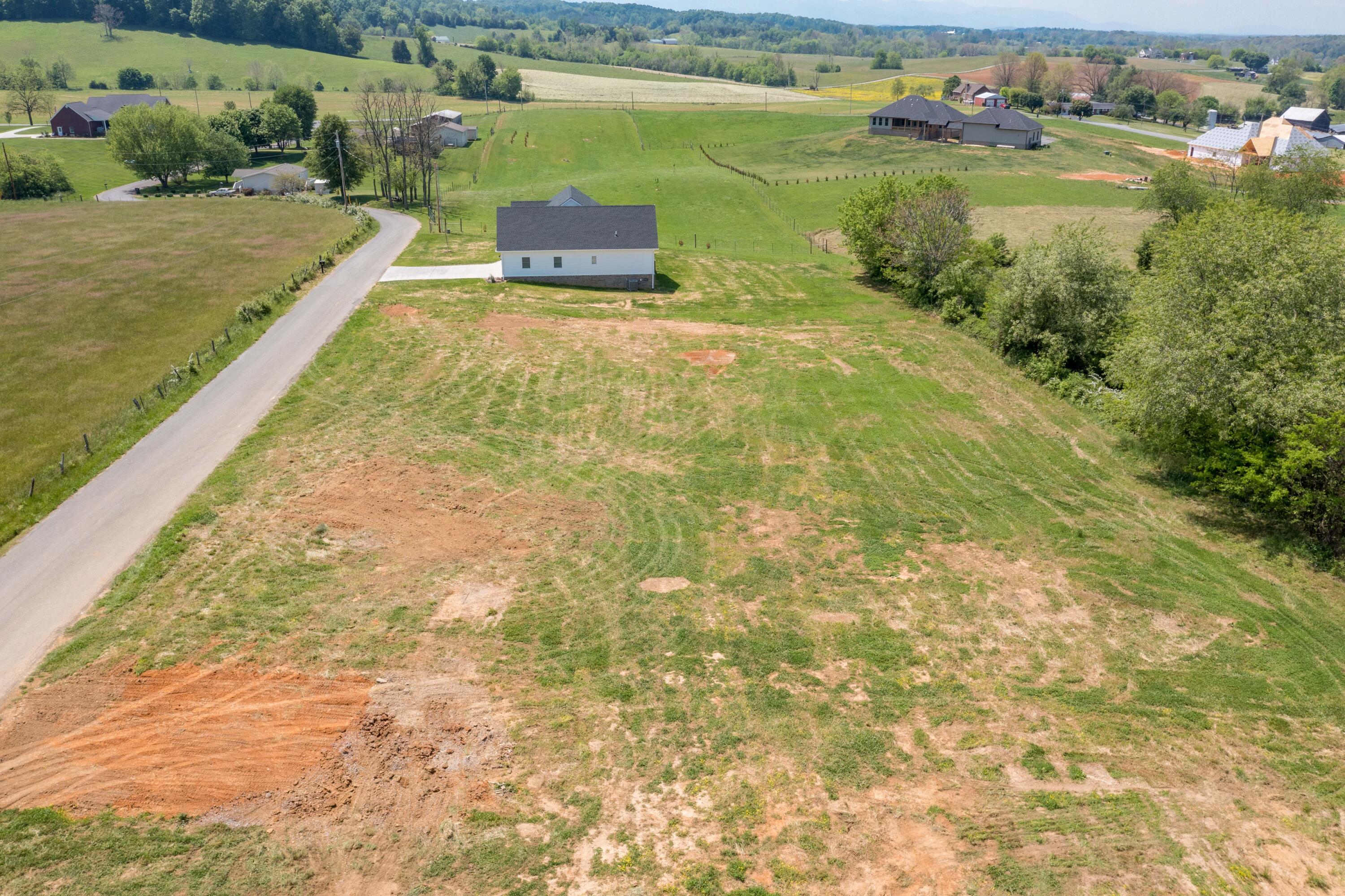 195 Barnett Road, Unit 7 Jonesborough, TN 37659 - Photo 20 of 37 195 & 189 Barnett Rd (26 of 43)