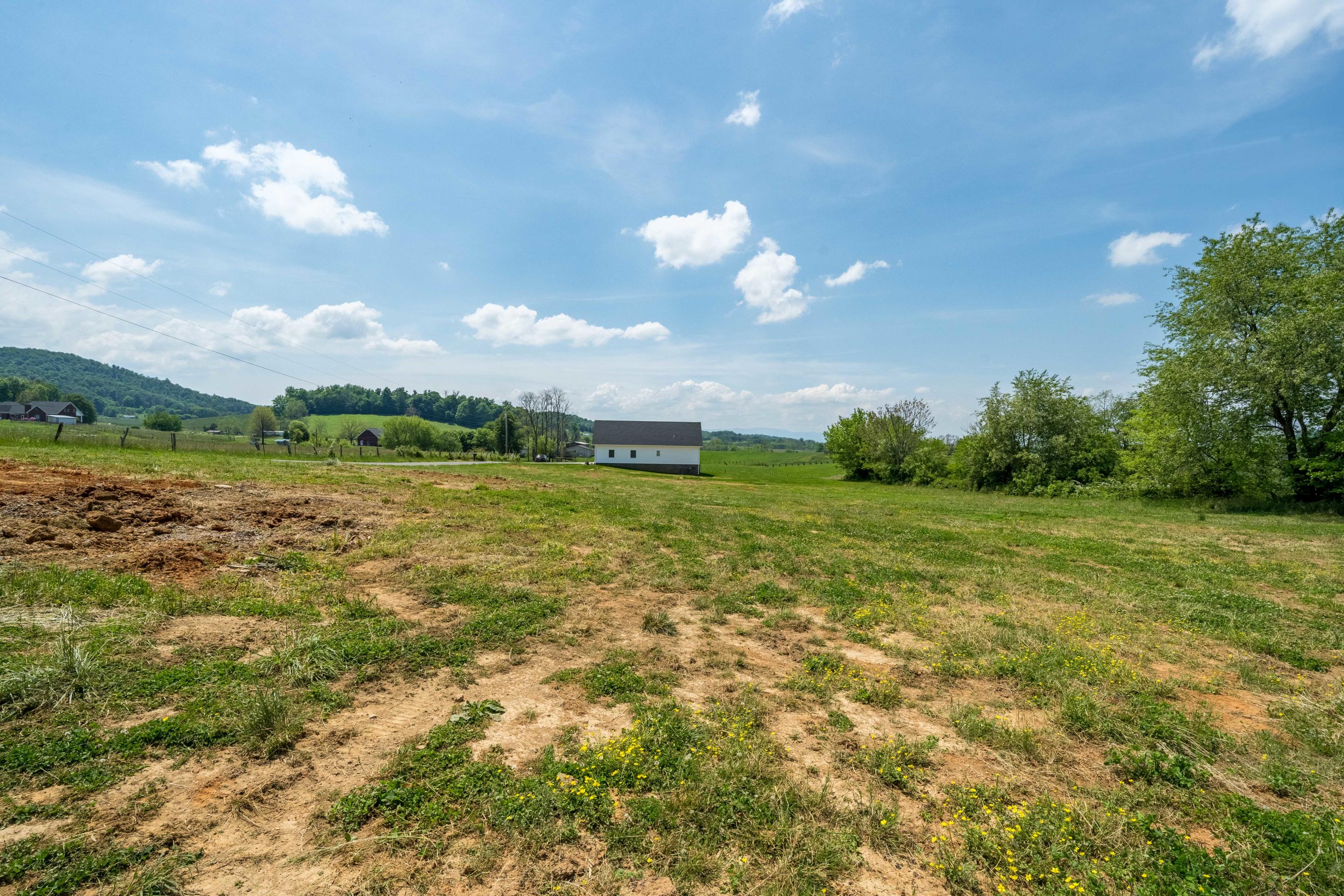 195 Barnett Road, Unit 7 Jonesborough, TN 37659 - Photo 28 of 37 195 & 189 Barnett Rd (34 of 43)