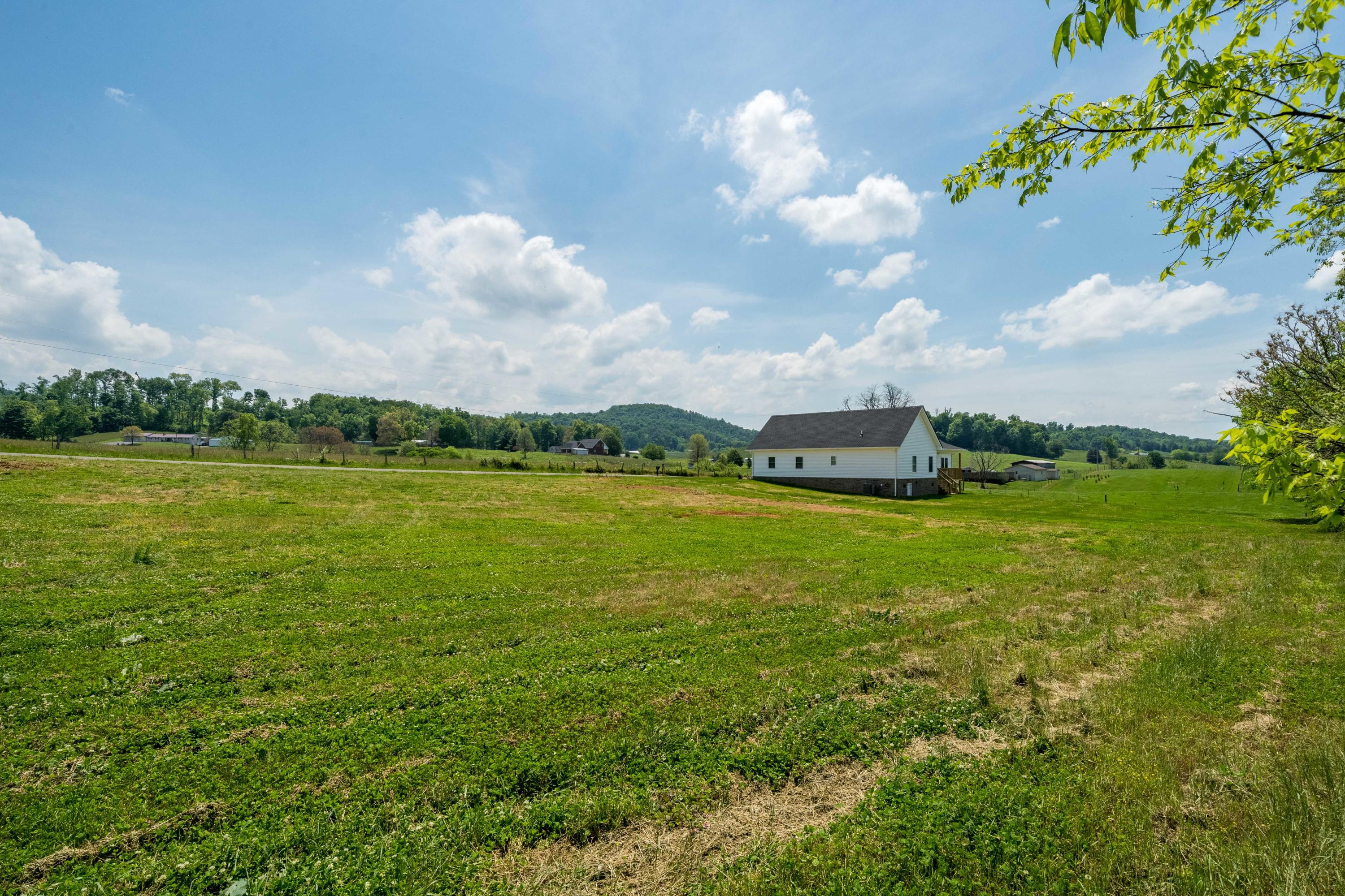 195 Barnett Road, Unit 7 Jonesborough, TN 37659 - Photo 33 of 37 195 & 189 Barnett Rd (39 of 43)