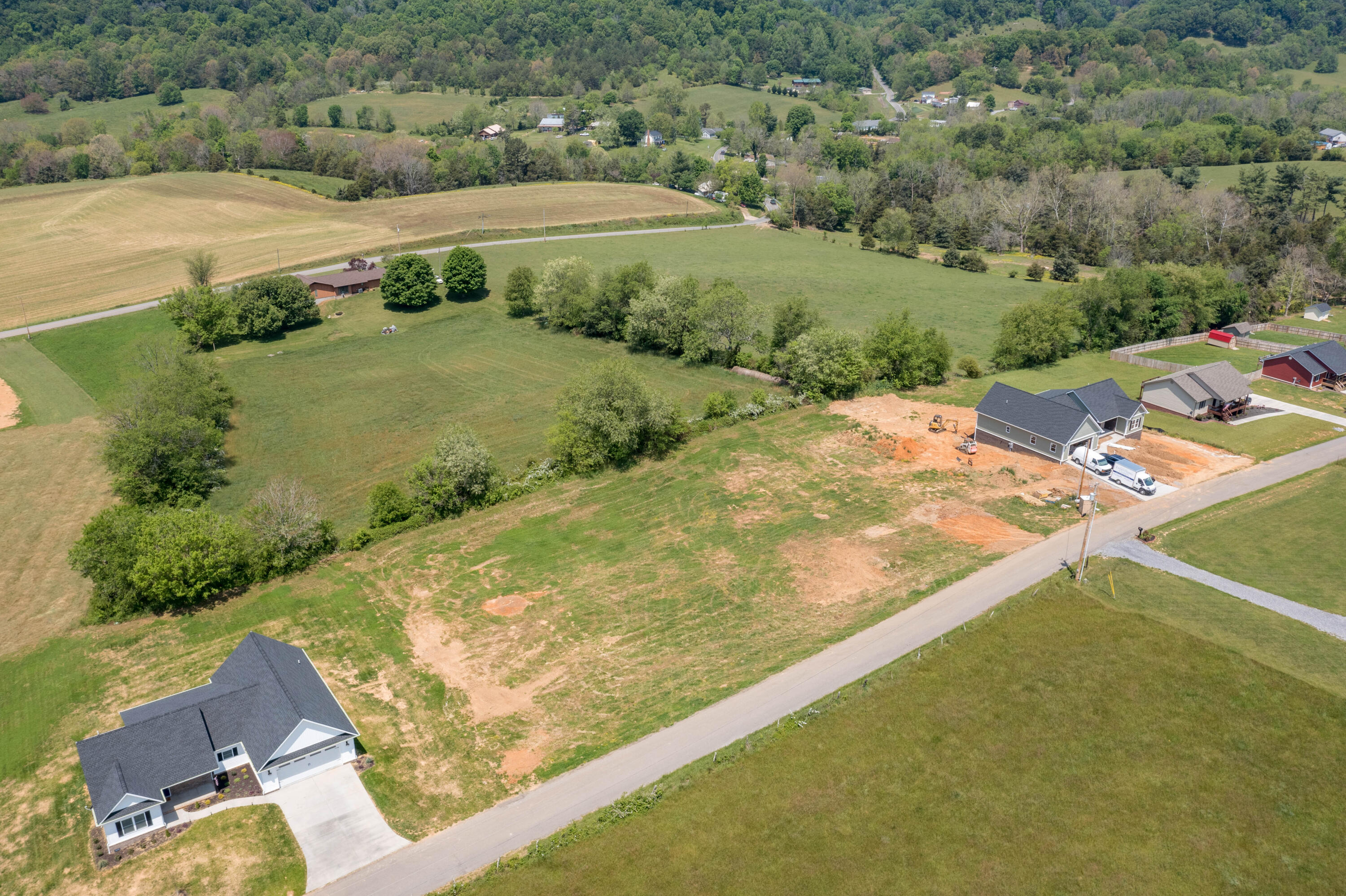 195 Barnett Road, Unit 7 Jonesborough, TN 37659 - Photo 7 of 37 195 & 189 Barnett Rd (13 of 43)
